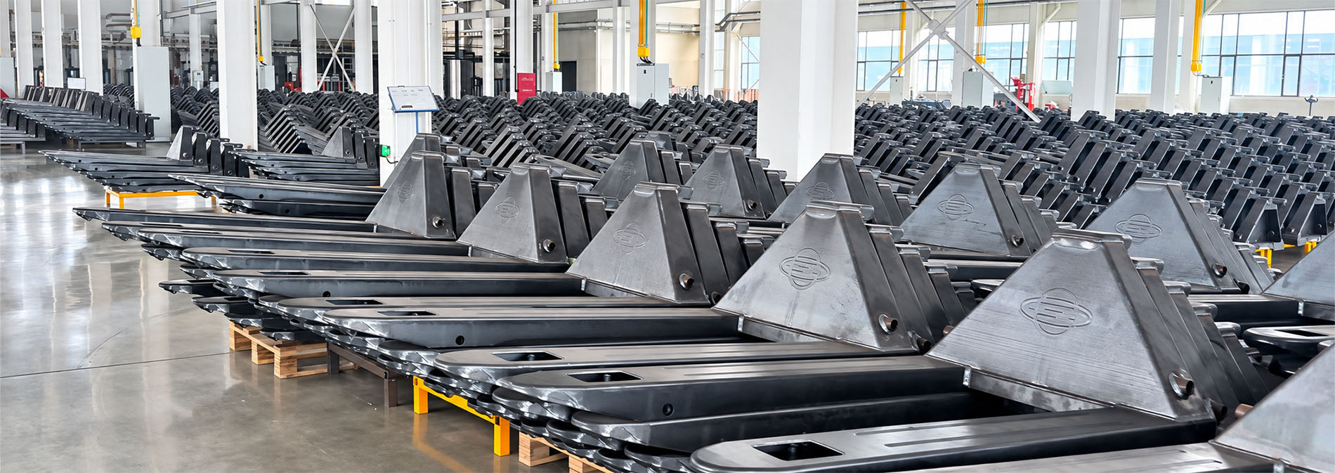 Pallet Truck & Stacker